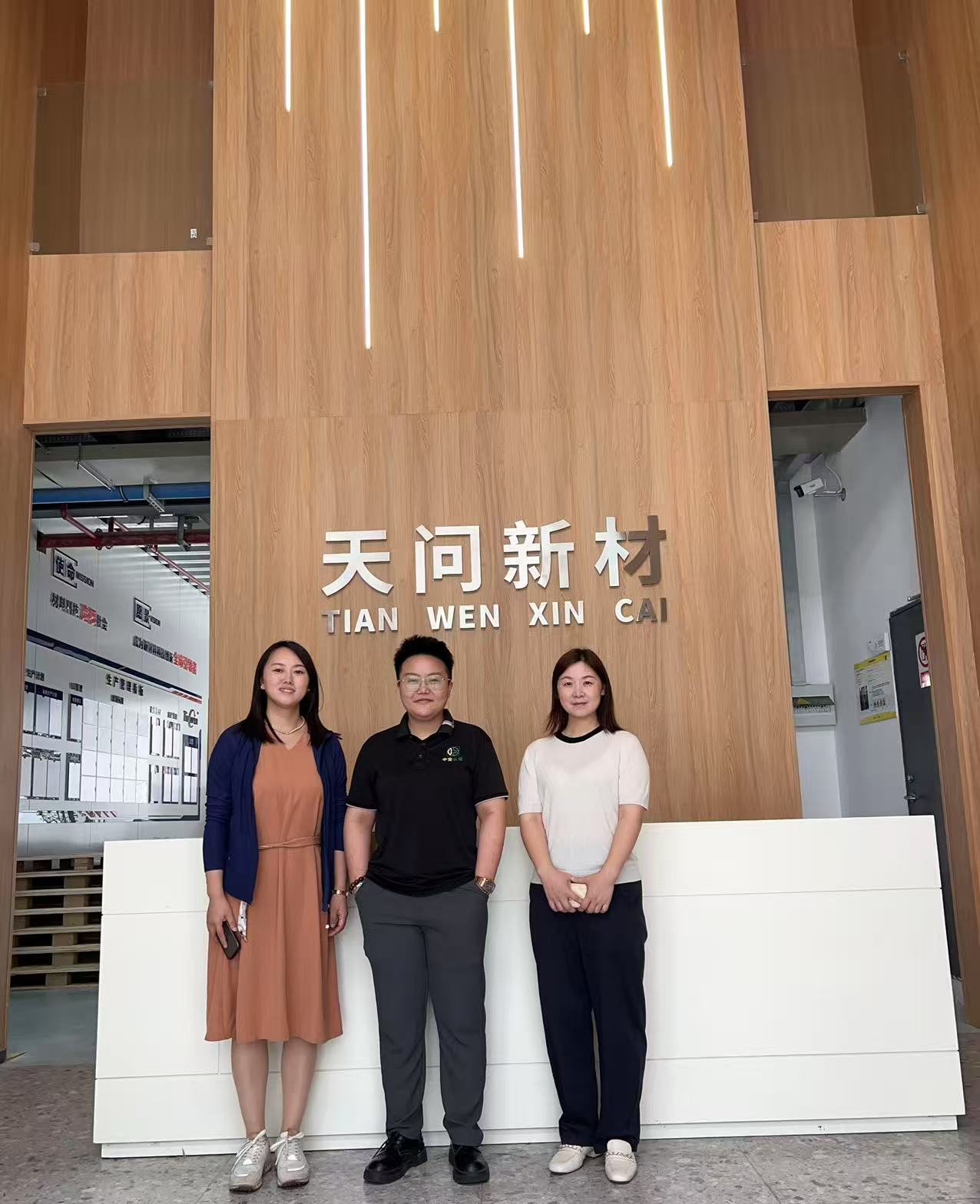 e1fe4c1b060bb64073d406972baae43